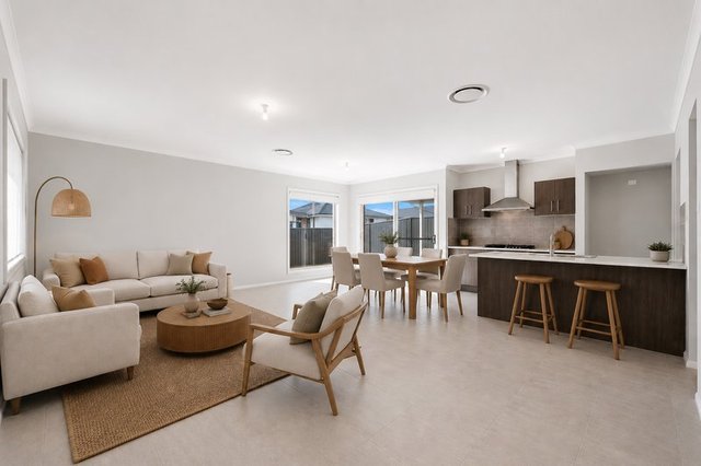 11 Rodwell Road, NSW 2570