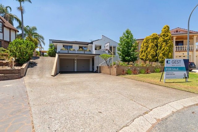 6 Gregory Court, WA 6062