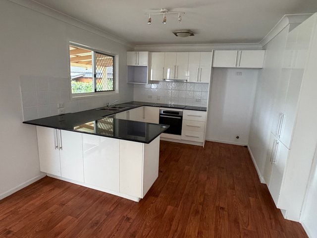 4 Burge Street, QLD 4184