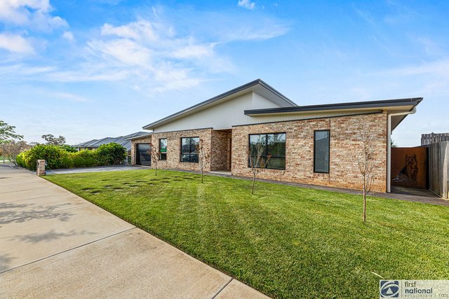 19 McClung Drive, NSW 2582