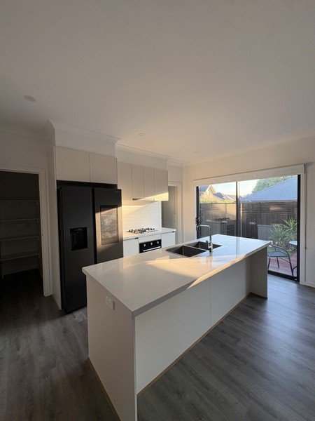 2/15 Hillcrest Drive, VIC 3049