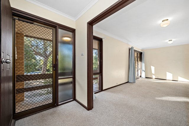 2 Mackellar Crescent, ACT 2614