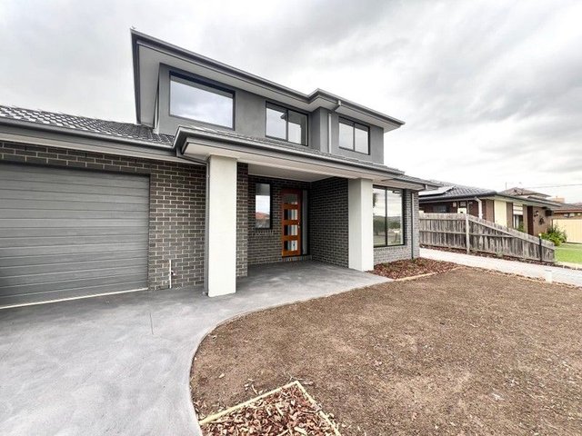 1/12 Allenby Place, VIC 3043