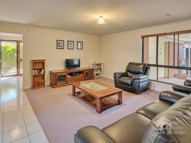 8 Vedders Drive, QLD 4118
