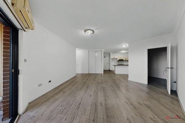 8/2 Amy Street, NSW 2143