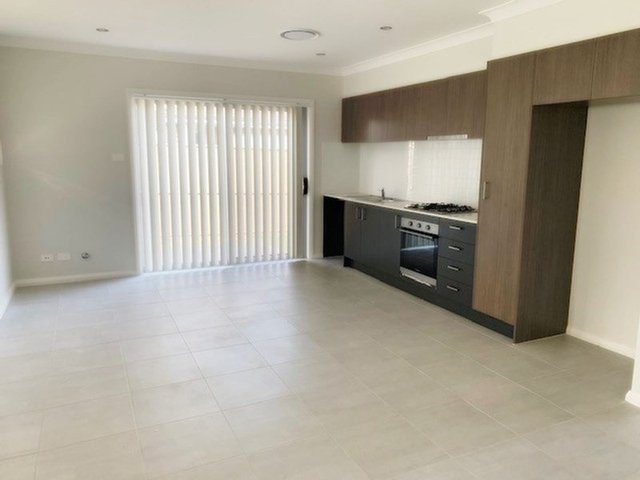 2 Asil Close, NSW 2570