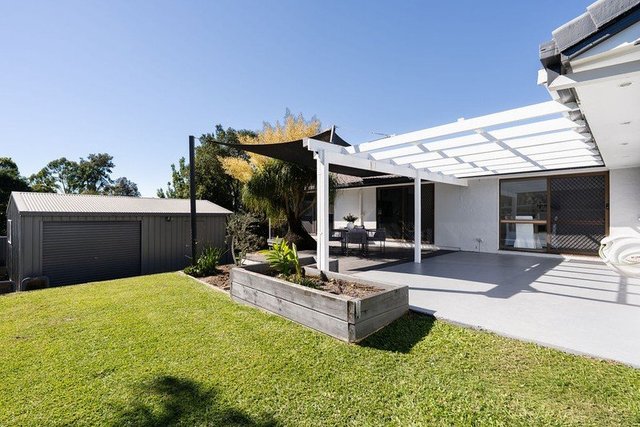 6 Tudor Court, QLD 4223