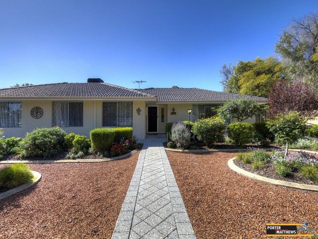 25 Barwon Street, WA 6076