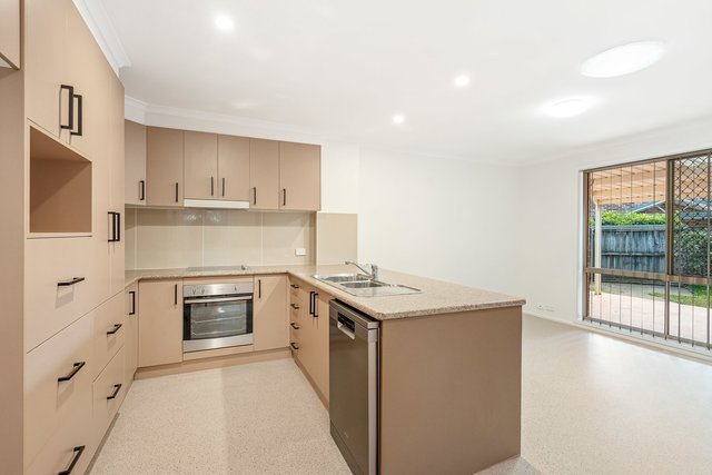 13/11 Owen Jones Row, NSW 2234