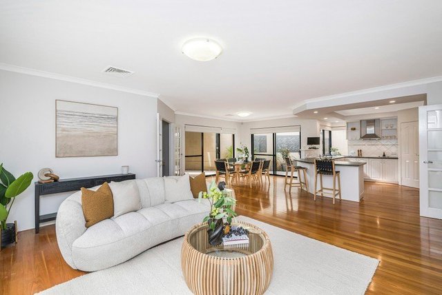 8 Hogg Avenue, WA 6152
