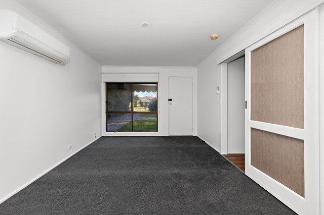 2/31 MacMeikan Street, VIC 3757