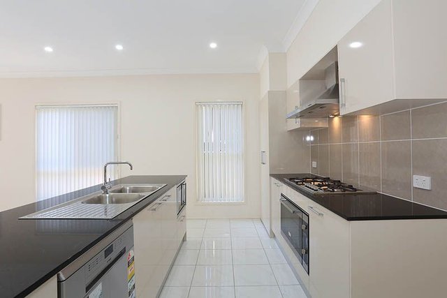 3 Rippon Avenue, NSW 2117