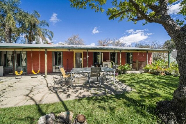 9 Tomlin Street, WA 6055