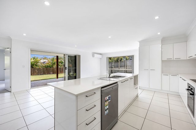 98 Yungar Street, QLD 4573