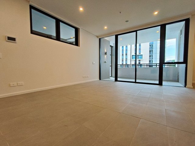 C302/2 Appleroth Street, NSW 2114