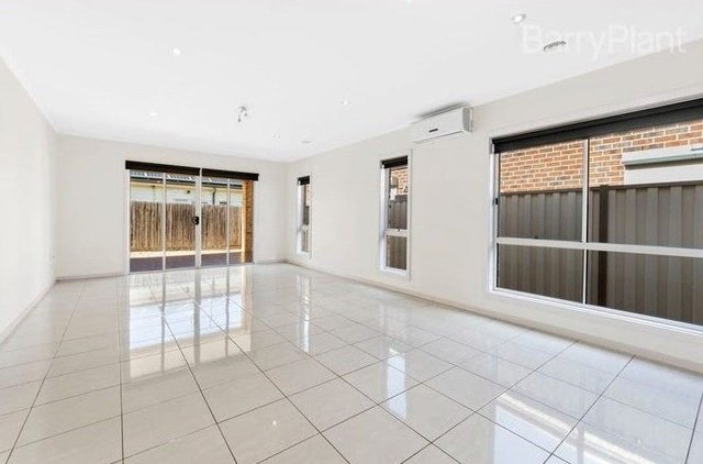 2 Mikayla Court, VIC 3023