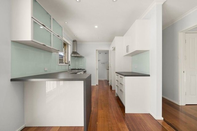 6 Chesney Court, VIC 3043