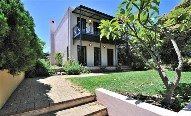 32 Beach Street, WA 6011