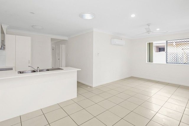 1/7 Wattle Grove, QLD 4124