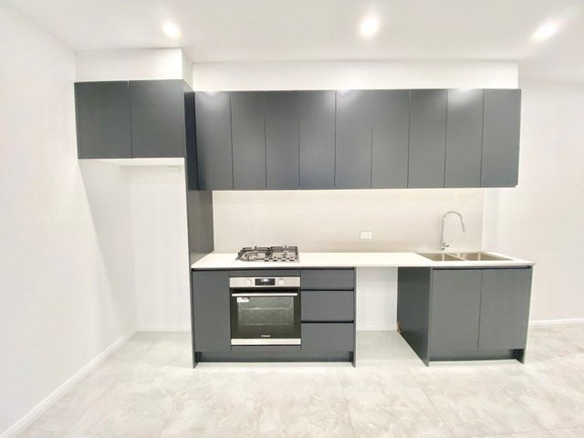 1 Cobbs Avenue, NSW 2570