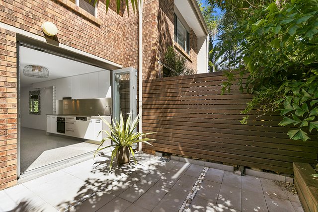 4/3 Petrel Street, QLD 4573