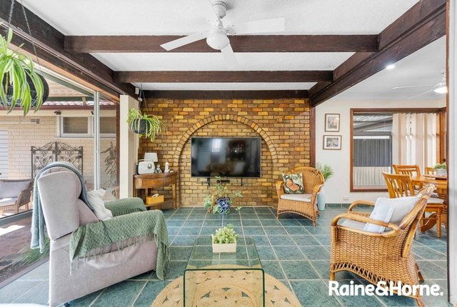 11 Begonia Avenue, NSW 2166