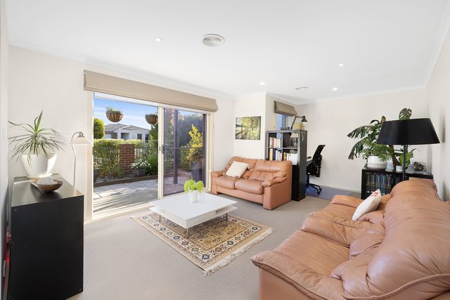 6 Westerman Street, ACT 2913