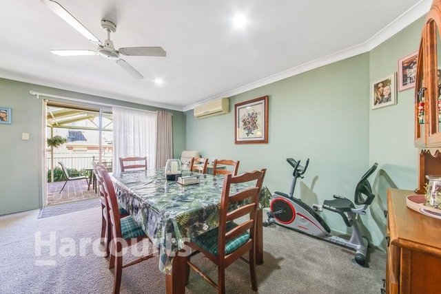 33 Carandini Street, NSW 2560