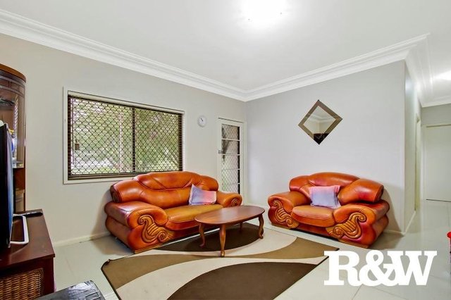 1 Catherine Crescent, NSW 2766