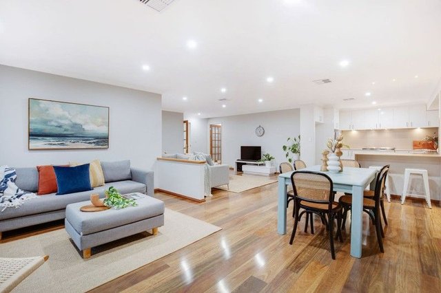 7 Manjimup Place, WA 6018