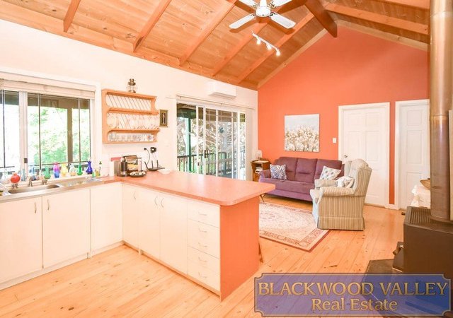 17 Apex Grove, WA 6255