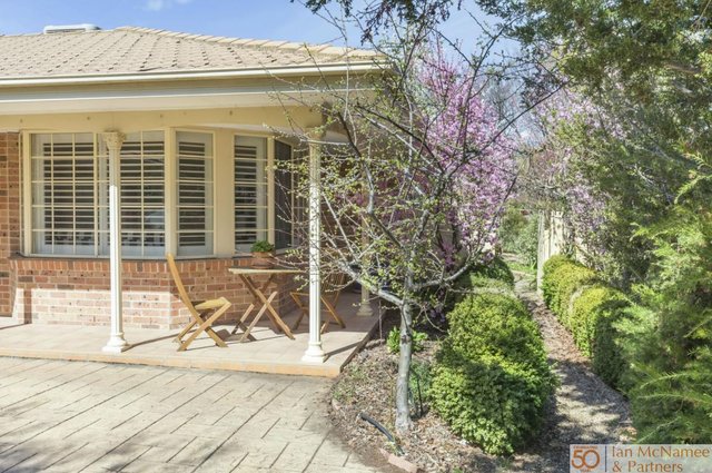 25 Walker Crescent, NSW 2619