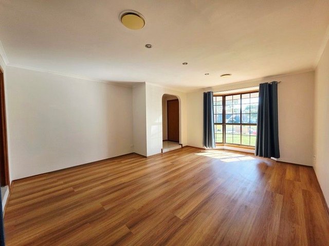 4 Esther Court, VIC 3028