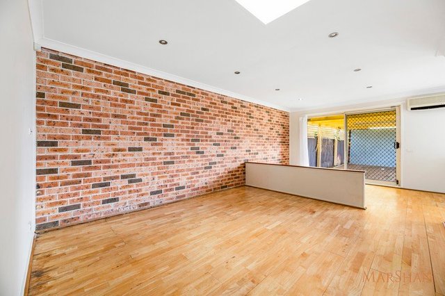 35 Brussels Crescent, NSW 2766