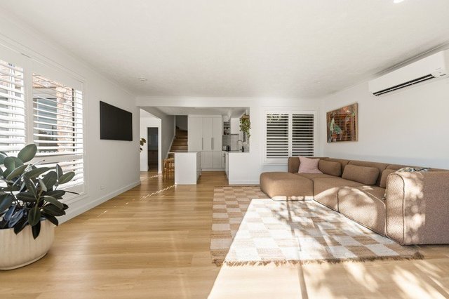 4/6 Weeumba Street, QLD 4223