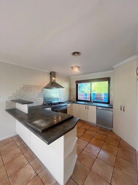2 Downer Place, ACT 2902