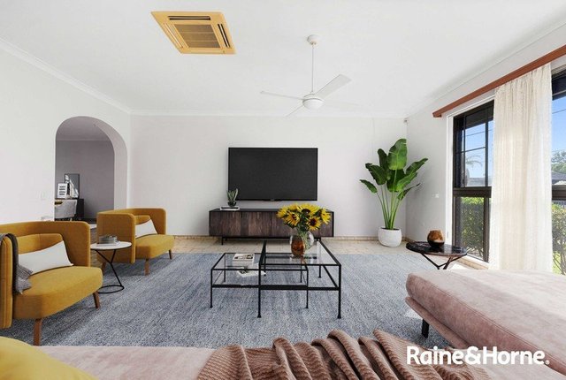 19 Lovoni Street, NSW 2166