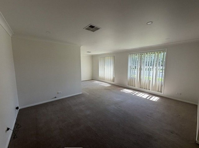 92 Bringelly Road, NSW 2747