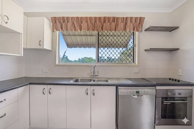 6 Brownvale Street, QLD 4114