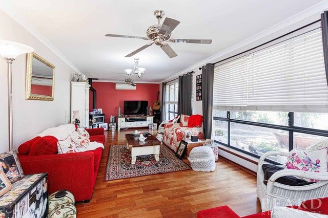 22 Siren Road, WA 6027