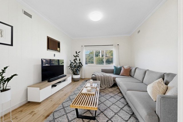 5 Surrey Street, VIC 3044