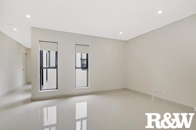 30/1A Premier Lane, NSW 2766