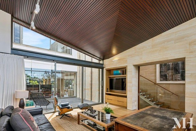 53 Irvine Street, WA 6011