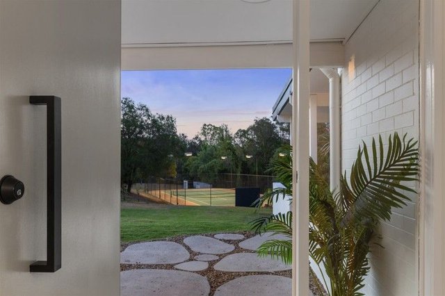 83 Grandview Road, QLD 4069