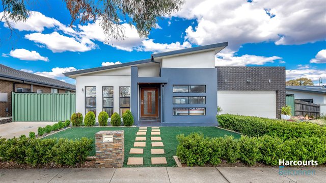 16 MacFarlane Burnet Avenue, ACT 2615
