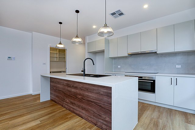 9 Sherrard Crescent, ACT 2615