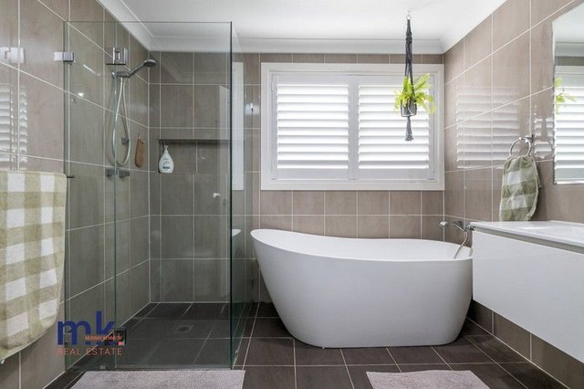 10 Starr Close, NSW 2570