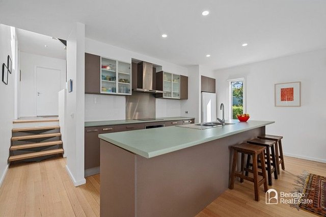 10 Wirrana Street, VIC 3550