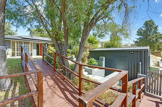 20 Lakes Parade, WA 6233