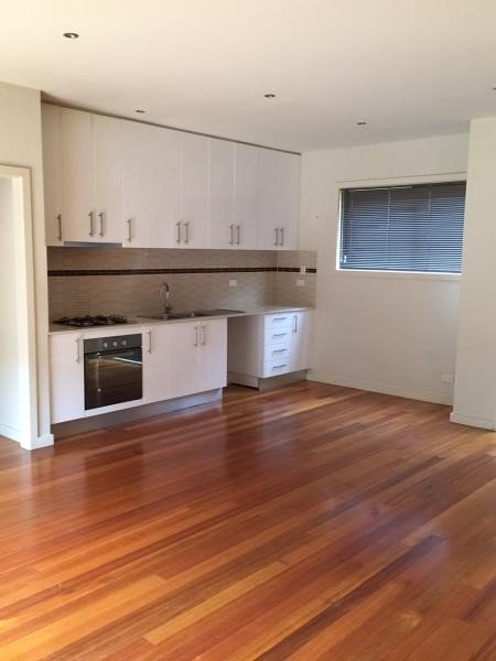 2/321 Gaffney Street, VIC 3044